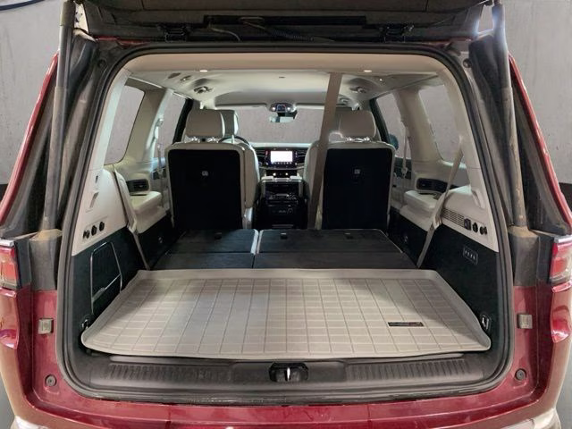 2022 Velvet Red Pearlcoat Jeep Wagoneer Series III 4X4 SUV