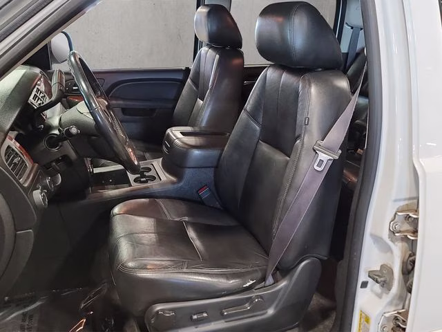 2014 Summit White GMC Yukon XL SLT 1500 4X4 SUV