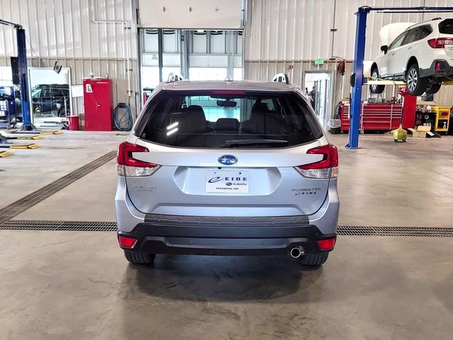 2023 Ice Silver Metallic Subaru Forester Limited AWD SUV