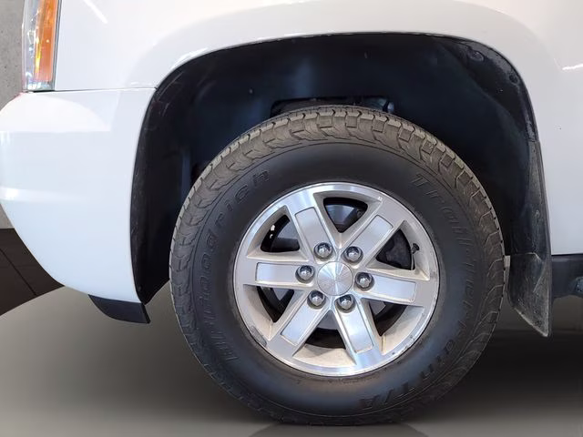 2014 Summit White GMC Yukon XL SLT 1500 4X4 SUV