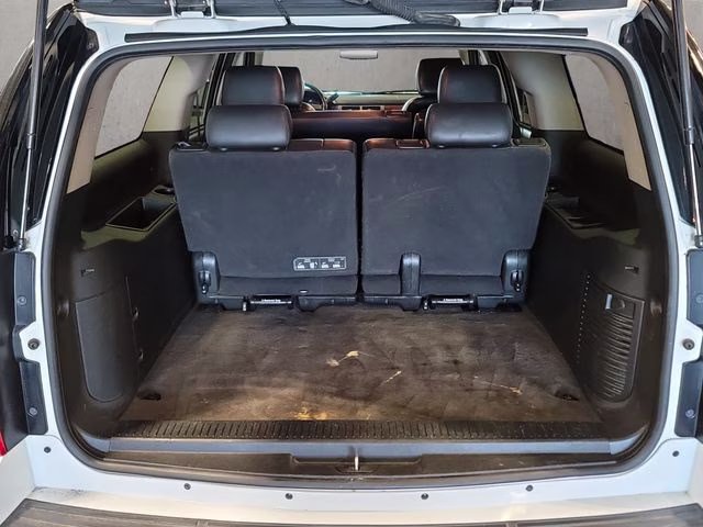 2014 Summit White GMC Yukon XL SLT 1500 4X4 SUV