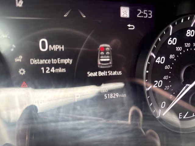 2020 Magnetic Gray Metallic Toyota Highlander XLE AWD SUV