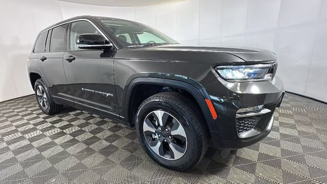2023 Rocky Mountain Pearlcoat Jeep Grand Cherokee 4xe 4X4 SUV