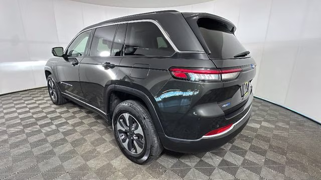 2023 Rocky Mountain Pearlcoat Jeep Grand Cherokee 4xe 4X4 SUV