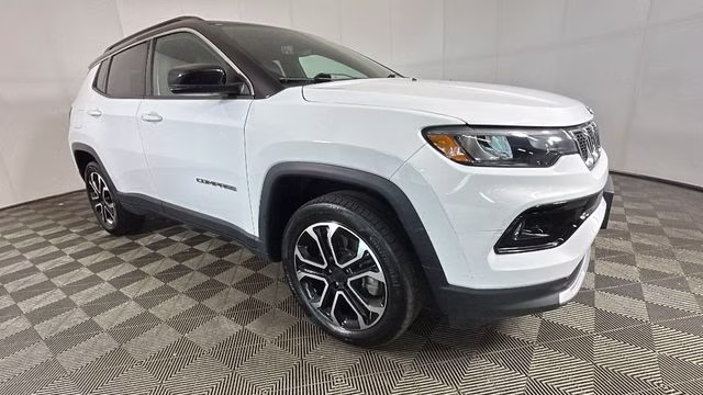 2023 Bright White Clearcoat Jeep Compass Limited 4X4 SUV
