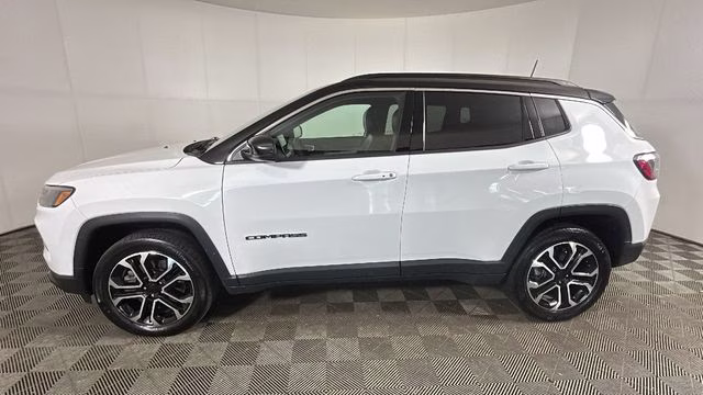 2023 Bright White Clearcoat Jeep Compass Limited 4X4 SUV