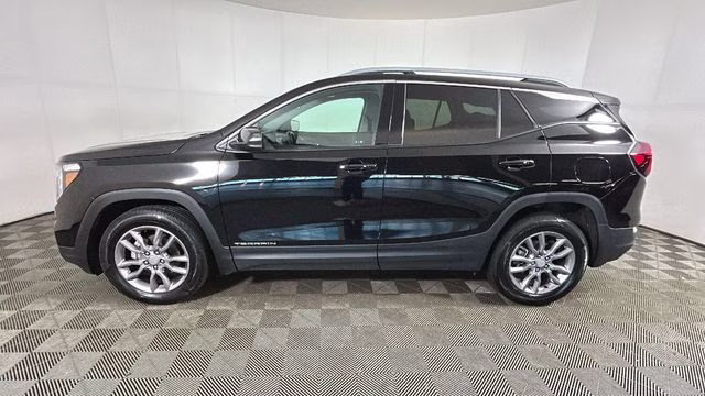 2024 Ebony Twilight Metallic GMC Terrain SLT AWD SUV