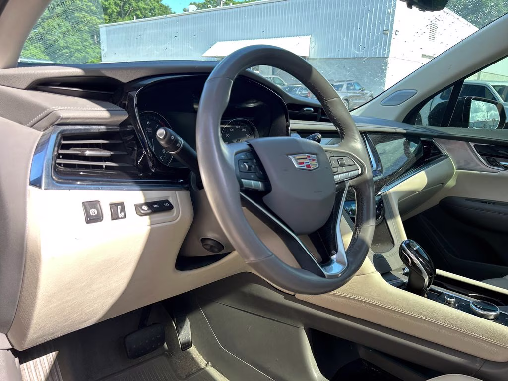 2020 Garnet Metallic Cadillac XT6 Premium Luxury FWD SUV