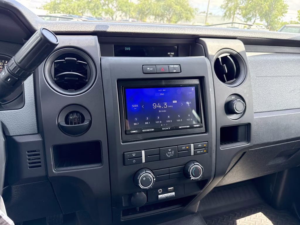 2013 Tuxedo Black Metallic Ford F-150 XL RWD Truck