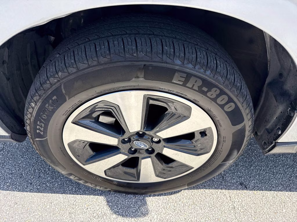 2017 Ice Silver Metallic Subaru Forester 2.5i Premium AWD SUV