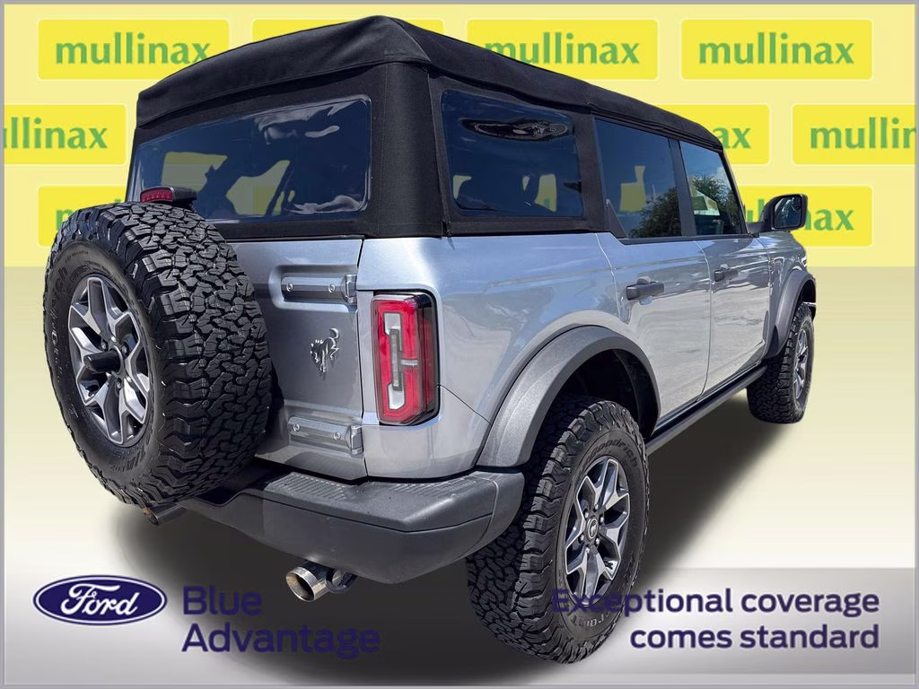 2024 Iconic Silver Metallic Ford Bronco Badlands 4X4 SUV