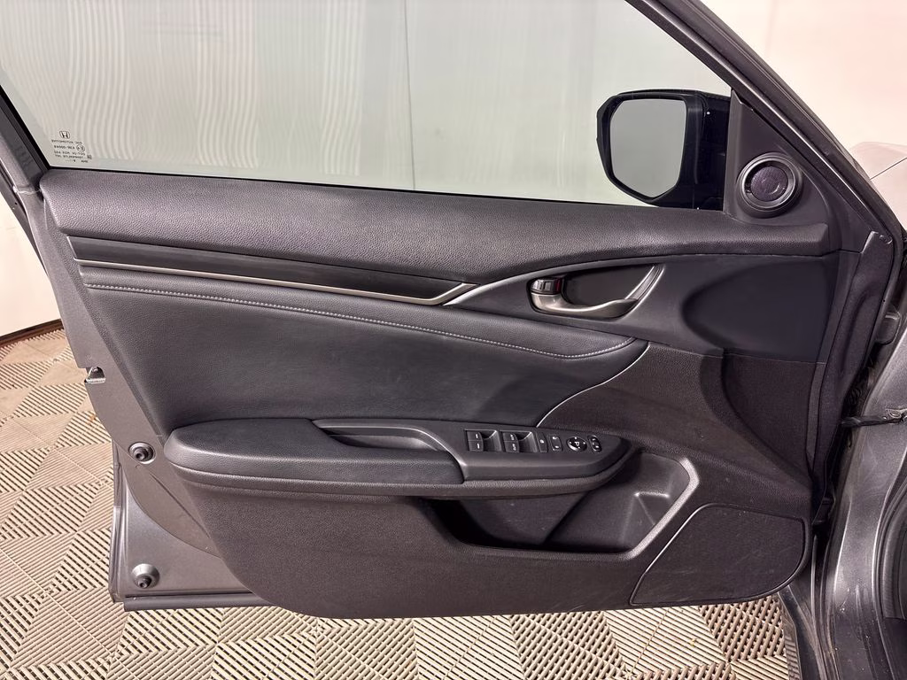 2020 Polished Metal Metallic Honda Civic EX-L FWD Hatchback