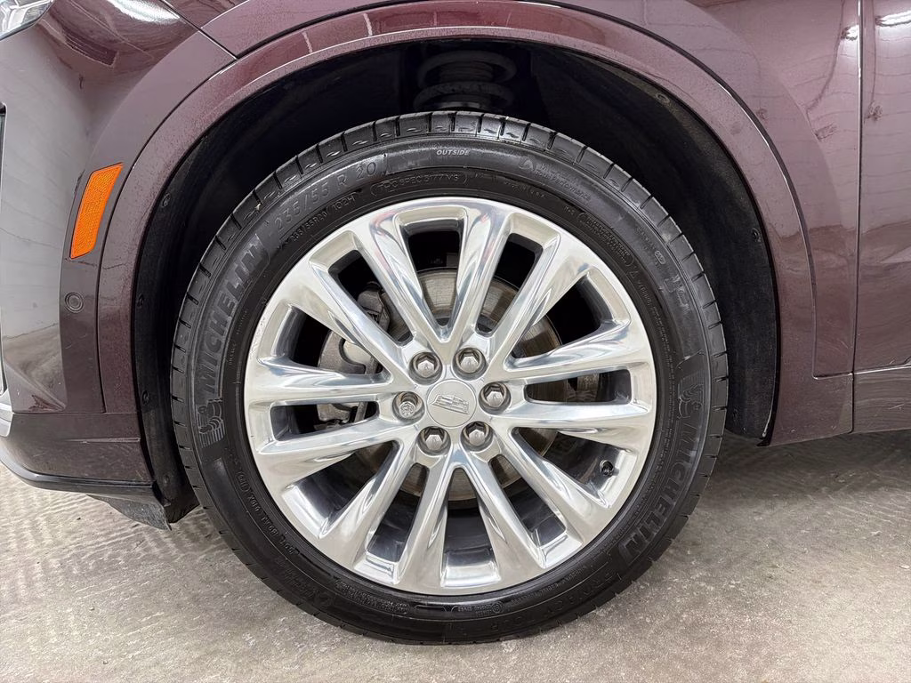 2020 Garnet Metallic Cadillac XT6 Premium Luxury FWD SUV