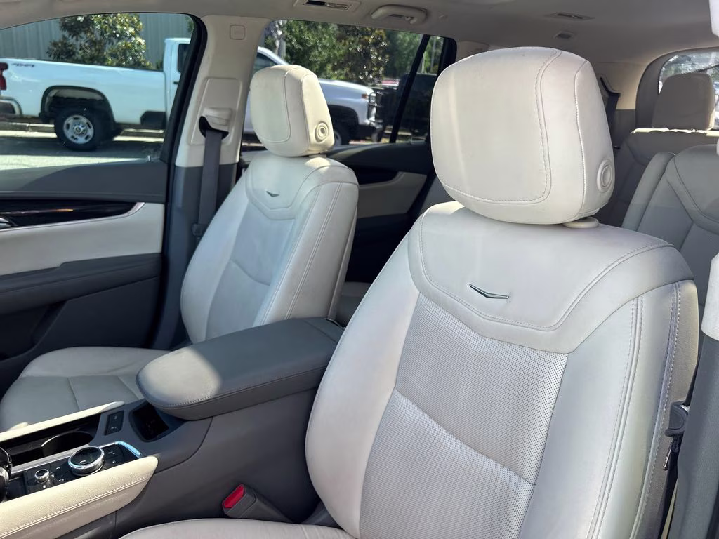 2020 Garnet Metallic Cadillac XT6 Premium Luxury FWD SUV