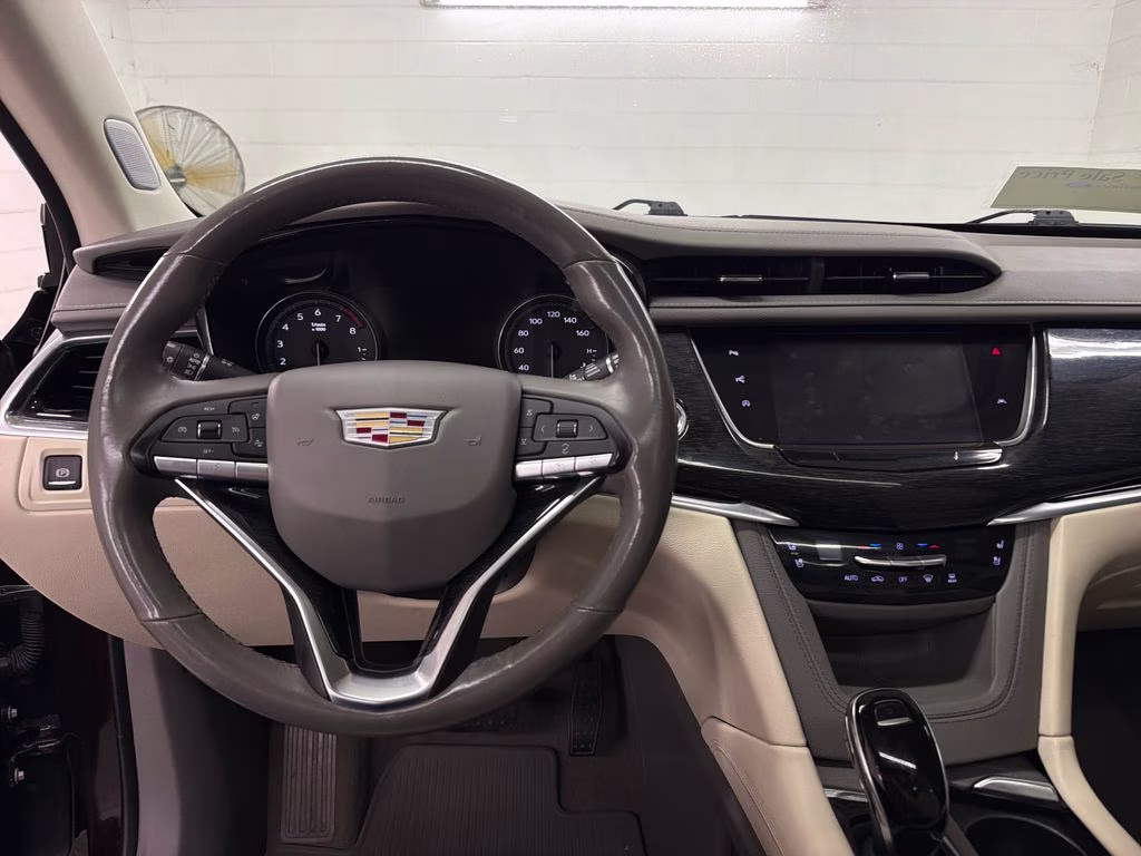 2020 Garnet Metallic Cadillac XT6 Premium Luxury FWD SUV