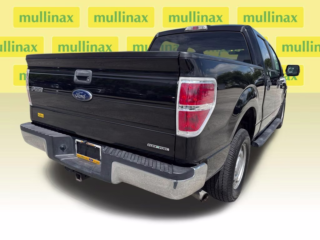 2013 Tuxedo Black Metallic Ford F-150 XL RWD Truck