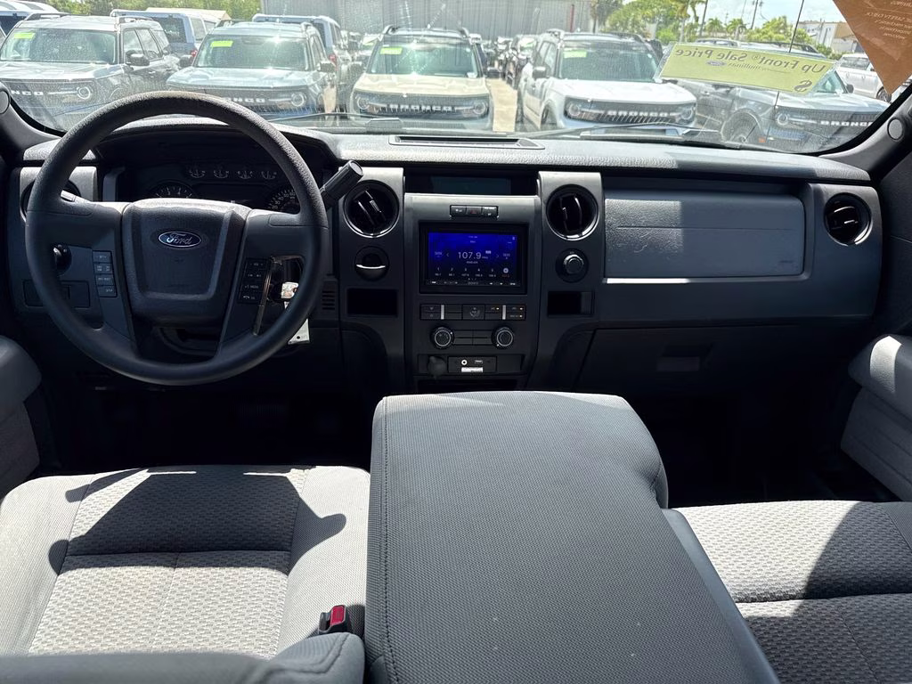 2013 Tuxedo Black Metallic Ford F-150 XL RWD Truck