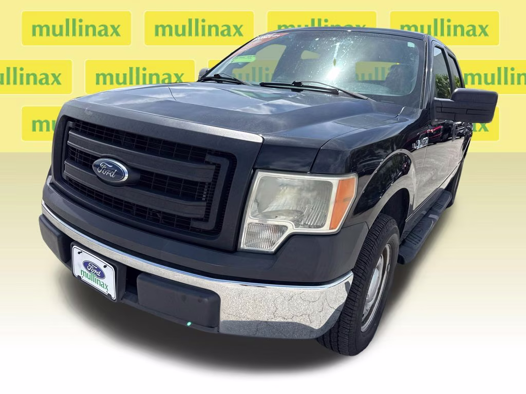 2013 Tuxedo Black Metallic Ford F-150 XL RWD Truck