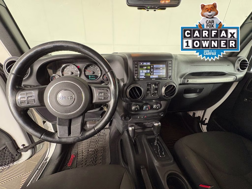2017 Bright White Clearcoat Jeep Wrangler Unlimited Sport 4X4 SUV