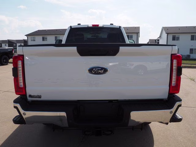 2026 Oxford White Ford Super Duty F-250 SRW XLT 4X4 Truck