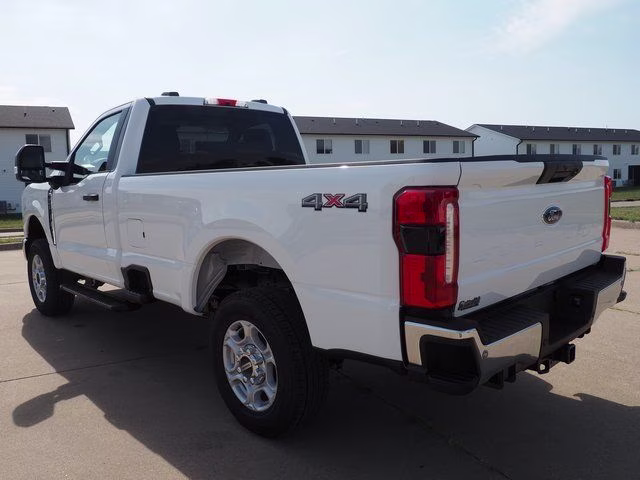 2026 Oxford White Ford Super Duty F-250 SRW XLT 4X4 Truck