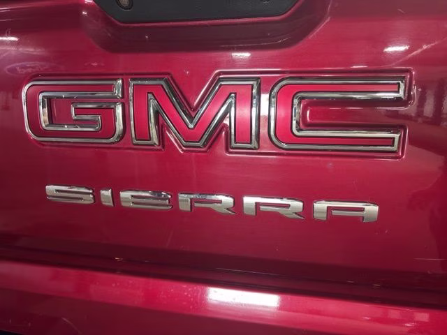 2019 Red Quartz Tintcoat GMC Sierra 1500 SLE 4X4 Truck