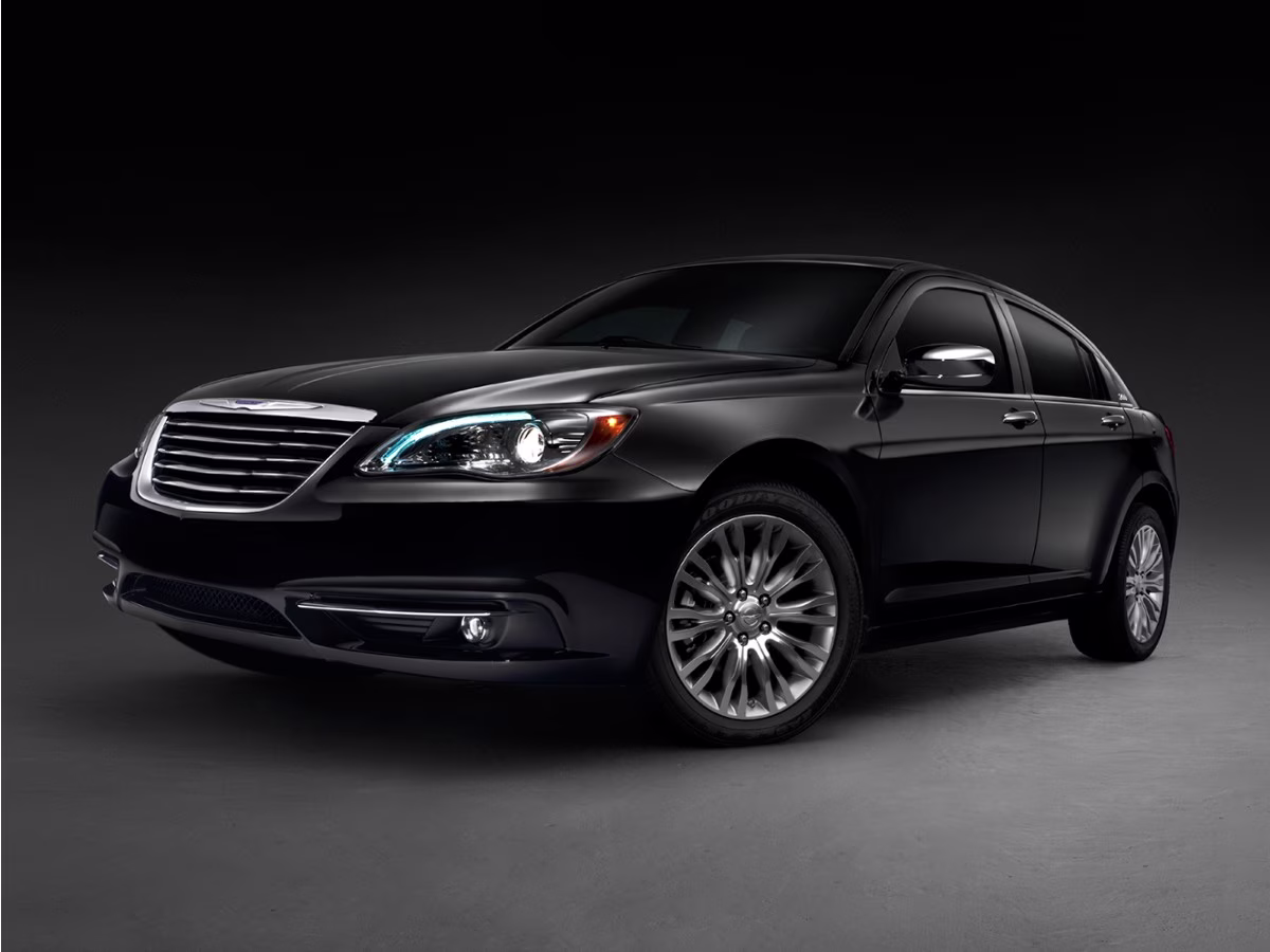 2012 Chrysler 200 Touring's photo