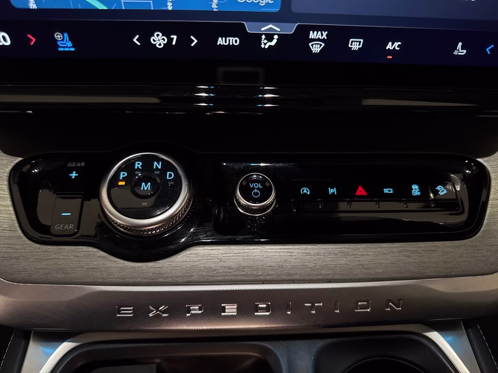 2025 Oxford White Ford Expedition Max Platinum 4X4 SUV