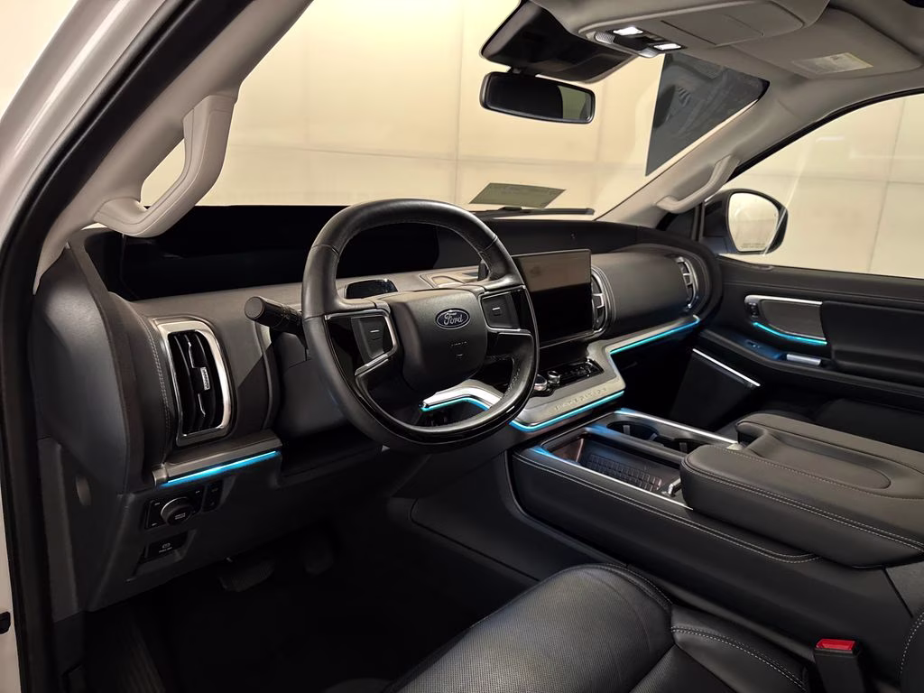 2025 Oxford White Ford Expedition Max Platinum 4X4 SUV