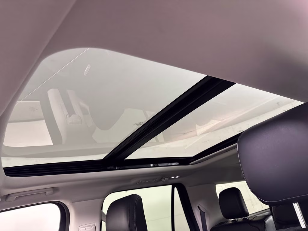 2025 Oxford White Ford Expedition Max Platinum 4X4 SUV