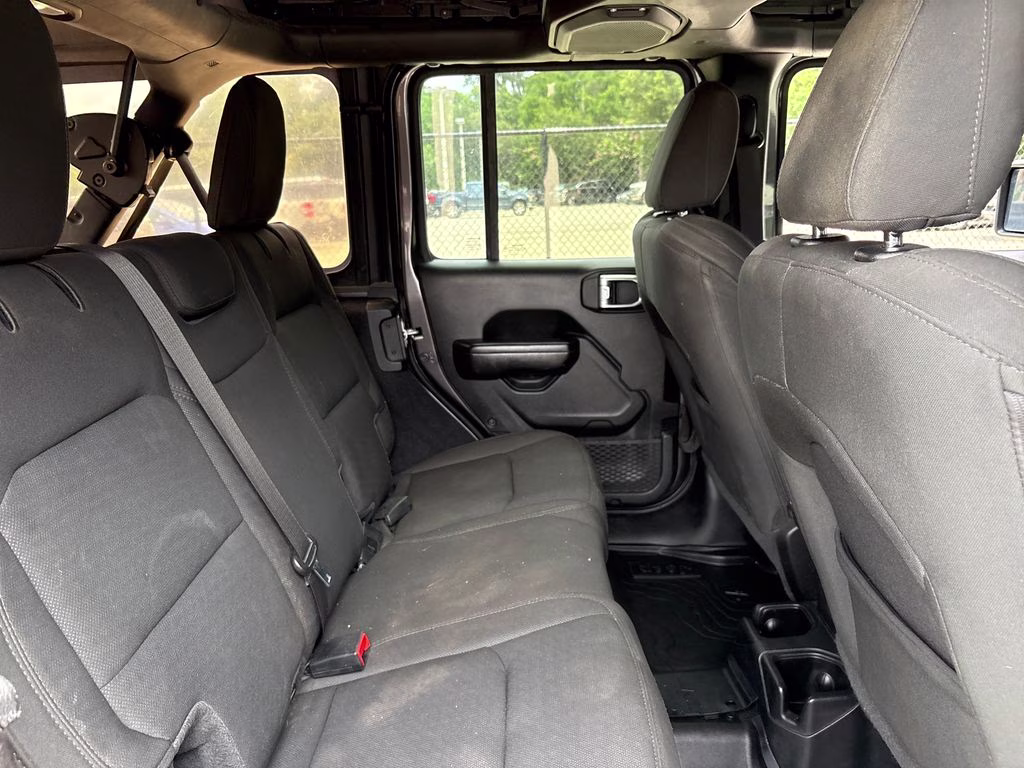2020 Granite Crystal Metallic Clearcoat Jeep Wrangler Unlimited Willys 4X4 SUV