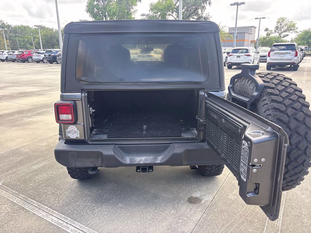 2020 Granite Crystal Metallic Clearcoat Jeep Wrangler Unlimited Willys 4X4 SUV