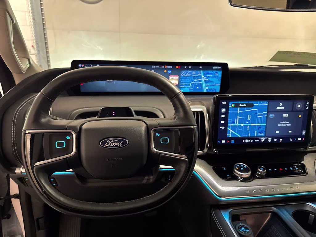 2025 Oxford White Ford Expedition Max Platinum 4X4 SUV