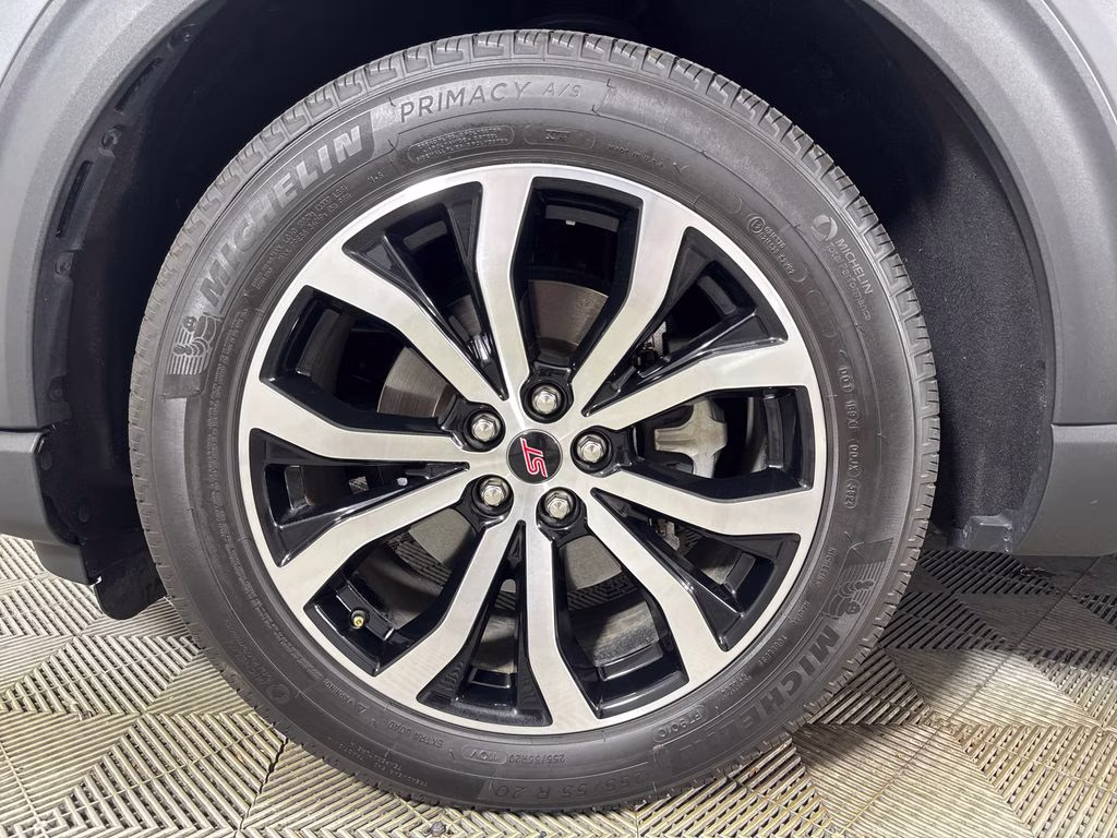2025 Carbonized Gray Metallic Ford Explorer ST-Line RWD SUV