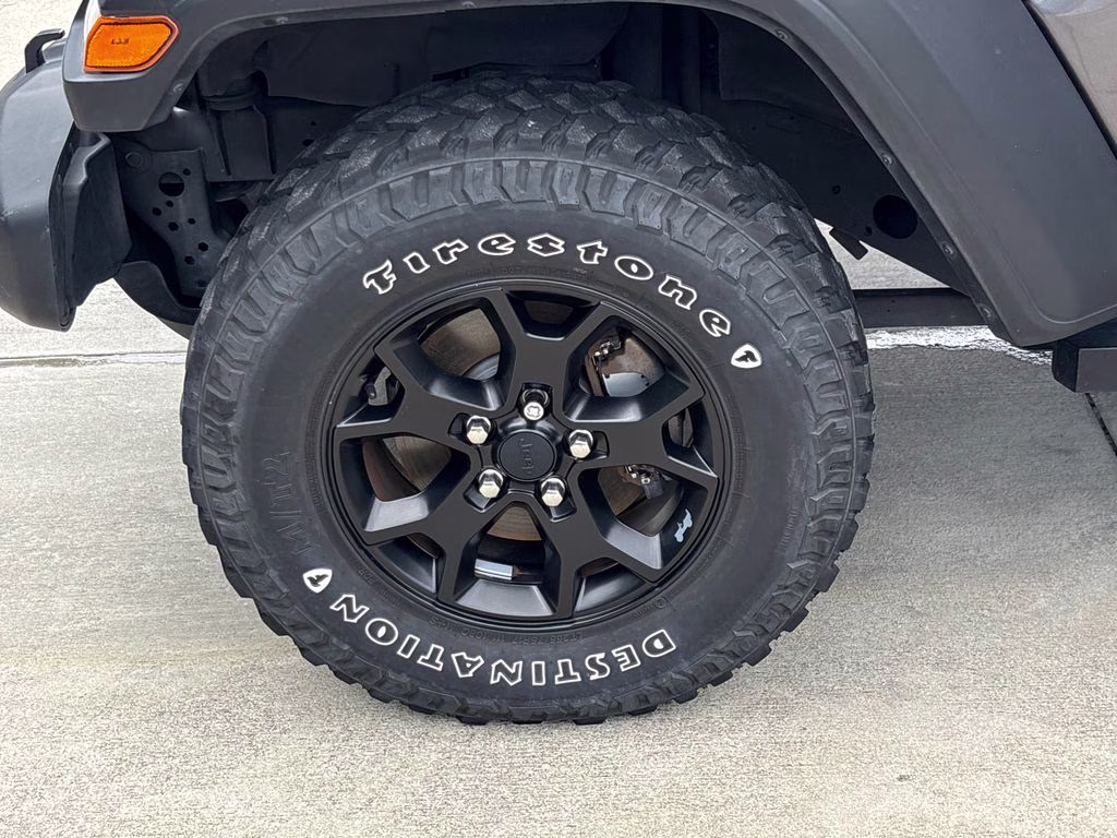2020 Granite Crystal Metallic Clearcoat Jeep Wrangler Unlimited Willys 4X4 SUV