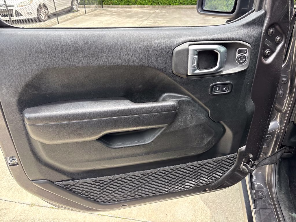 2020 Granite Crystal Metallic Clearcoat Jeep Wrangler Unlimited Willys 4X4 SUV