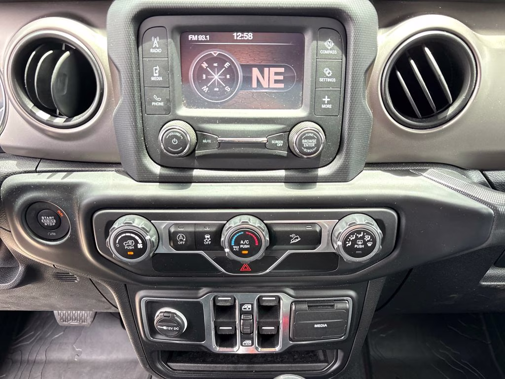 2020 Granite Crystal Metallic Clearcoat Jeep Wrangler Unlimited Willys 4X4 SUV