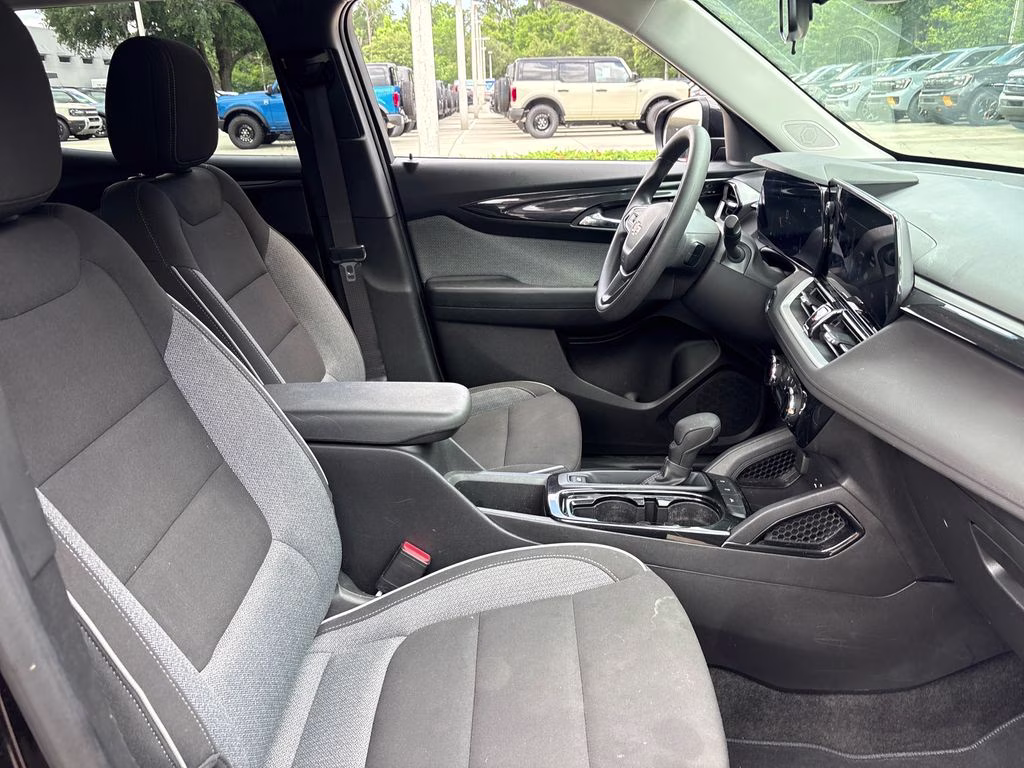 2025 Mosaic Black Metallic Chevrolet Trailblazer LT FWD SUV