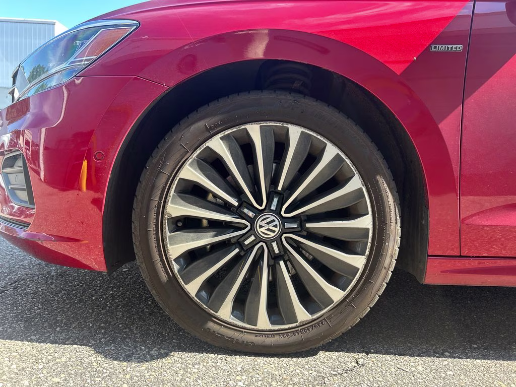 2022 Aurora Red Metallic Volkswagen Passat 2.0T Limited Edition FWD Sedan