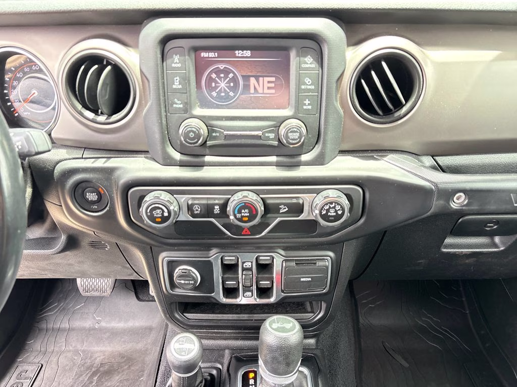 2020 Granite Crystal Metallic Clearcoat Jeep Wrangler Unlimited Willys 4X4 SUV