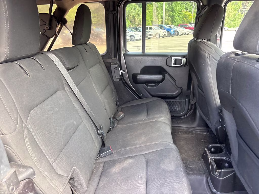 2020 Granite Crystal Metallic Clearcoat Jeep Wrangler Unlimited Willys 4X4 SUV