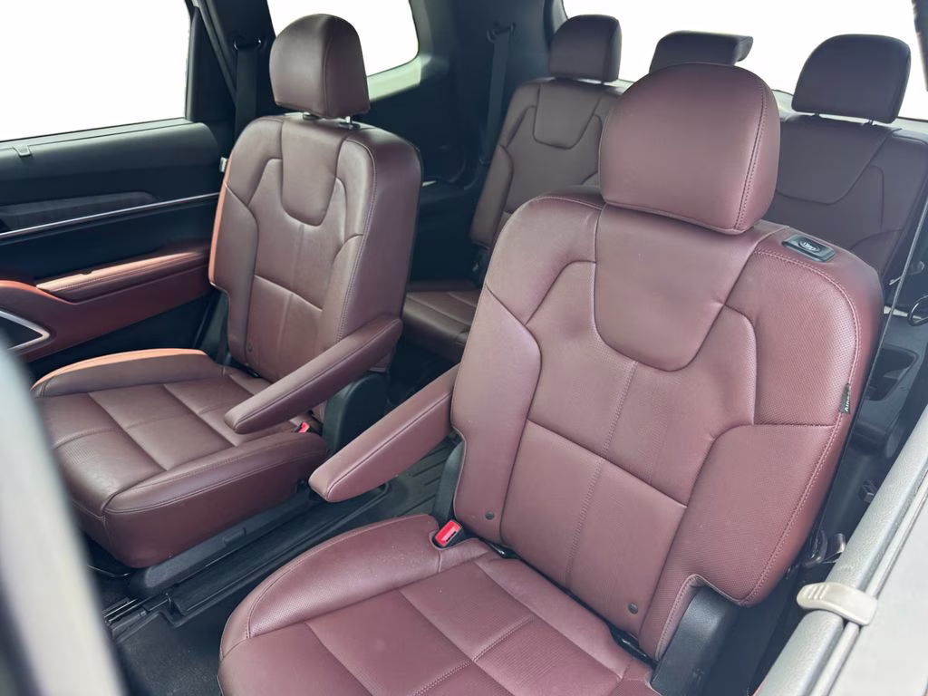 2023 Glacial White Pearl Kia Telluride EX FWD SUV
