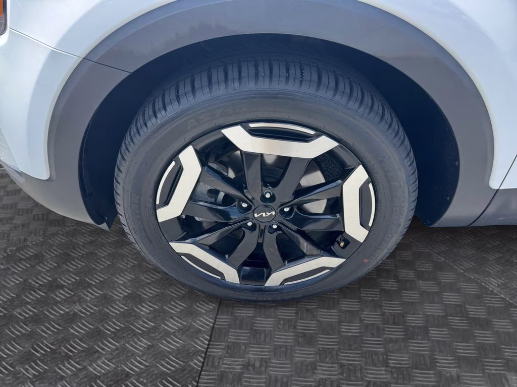 2023 Glacial White Pearl Kia Telluride EX FWD SUV