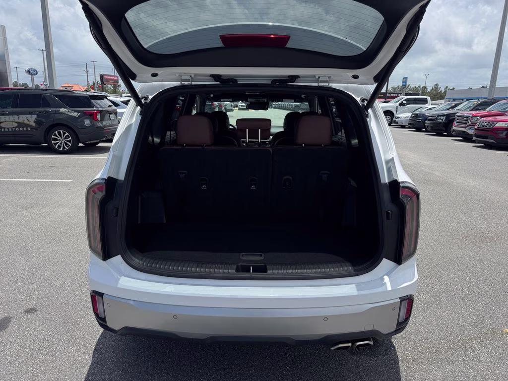 2023 Glacial White Pearl Kia Telluride EX FWD SUV