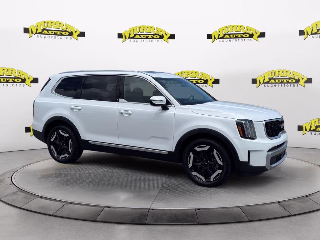 2023 Glacial White Pearl Kia Telluride EX FWD SUV