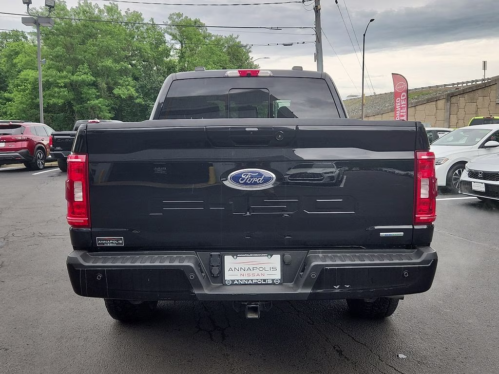2021 Black Metallic Ford F-150 XLT 4X4 Truck