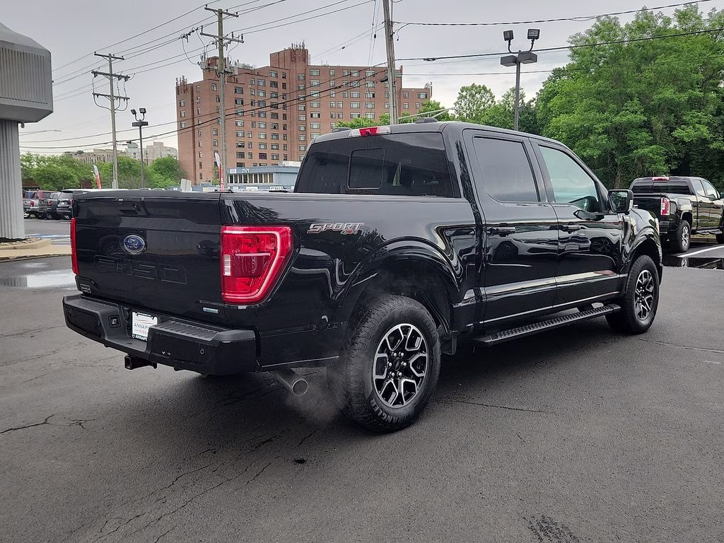 2021 Black Metallic Ford F-150 XLT 4X4 Truck