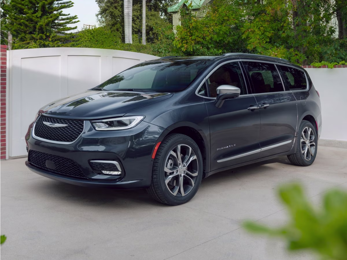 2021 Velvet Red Pearlcoat Chrysler Pacifica Limited AWD Van