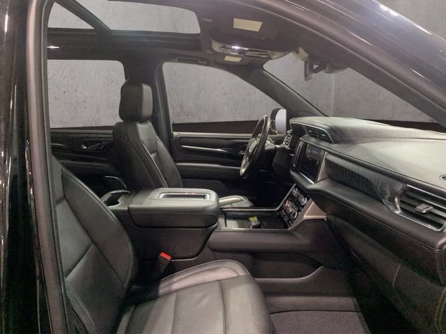 2024 Midnight Blue Metallic GMC Yukon Denali 4X4 SUV
