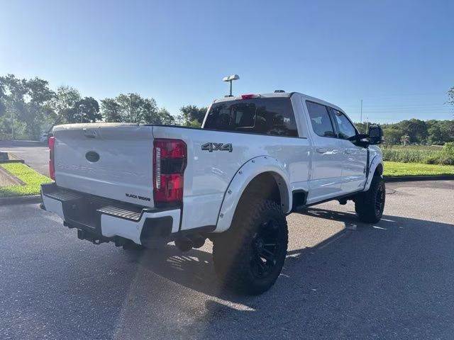 2024 Star White Metallic Tri-Coat Ford Super Duty F-250 SRW LARIAT Crew Cab Pickup 4X4 Truck